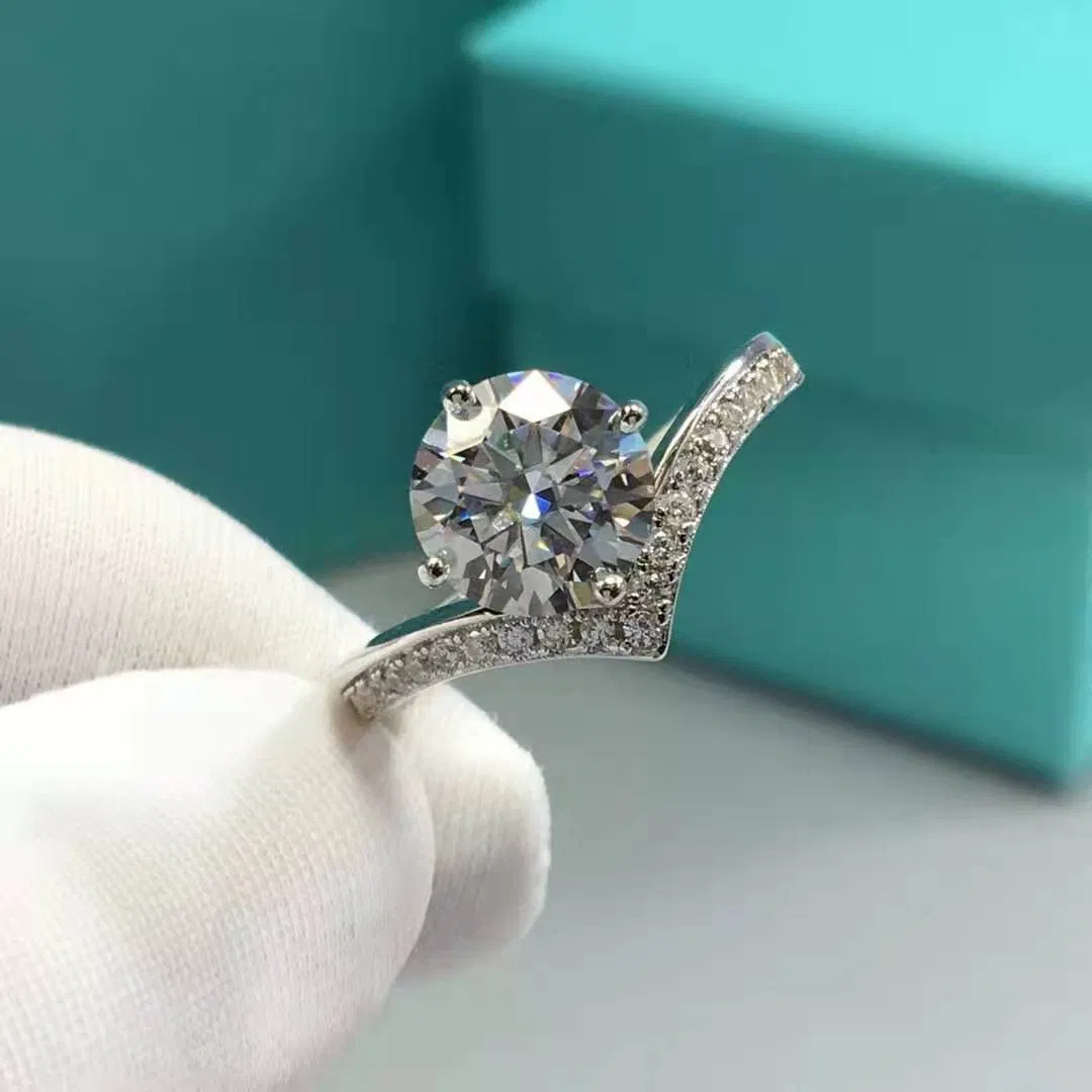 Moissanite V Shaped Silver 18K White Gold Four Claw Crown Princess And Diamond Ring - Grocery