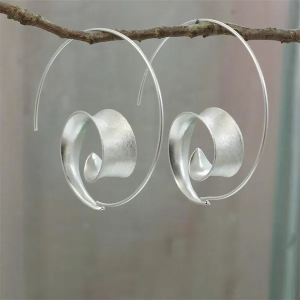 Women's Personalized Round Spiral Leaf Earrings - Grocery