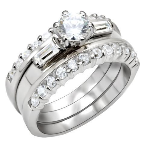 LOAS1040 - High-Polished 925 Sterling Silver Ring with AAA Grade CZ in Clear - Grocery