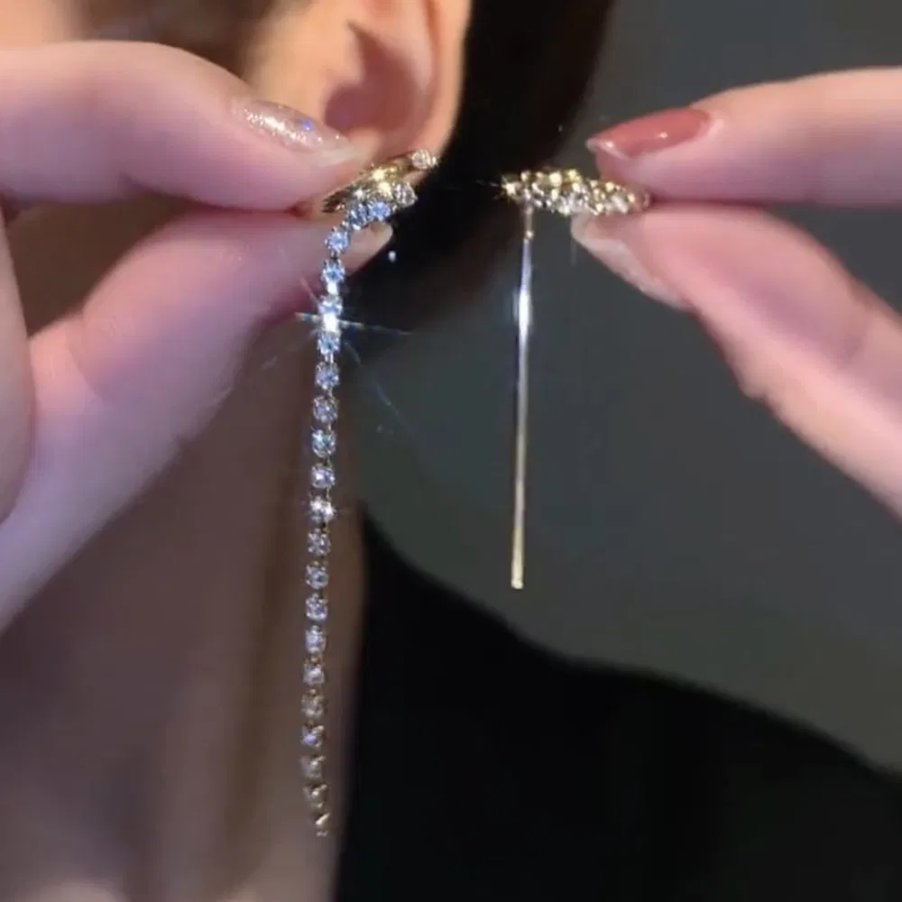Korean Version Of Small Fashion Temperament Earrings - Grocery