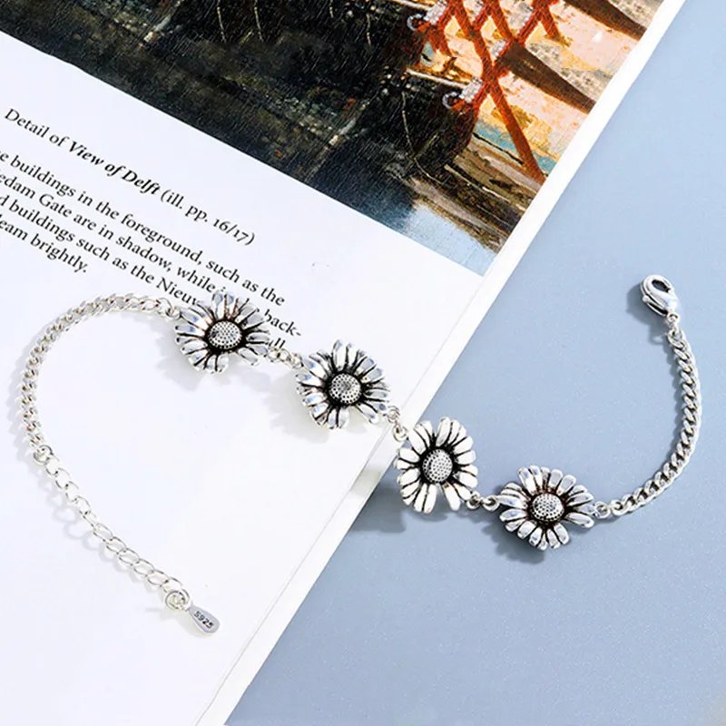 Vintage Thai Silver Small Daisy Bracelet - Grocery