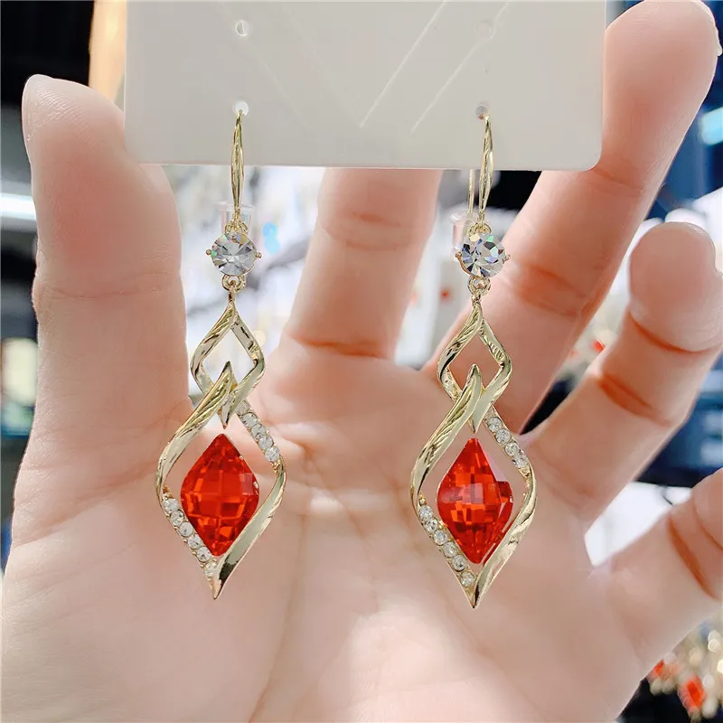 Geometric Diamond Crystal Temperament Long Style Diamond Fashion Mesh Red Earrings - Grocery