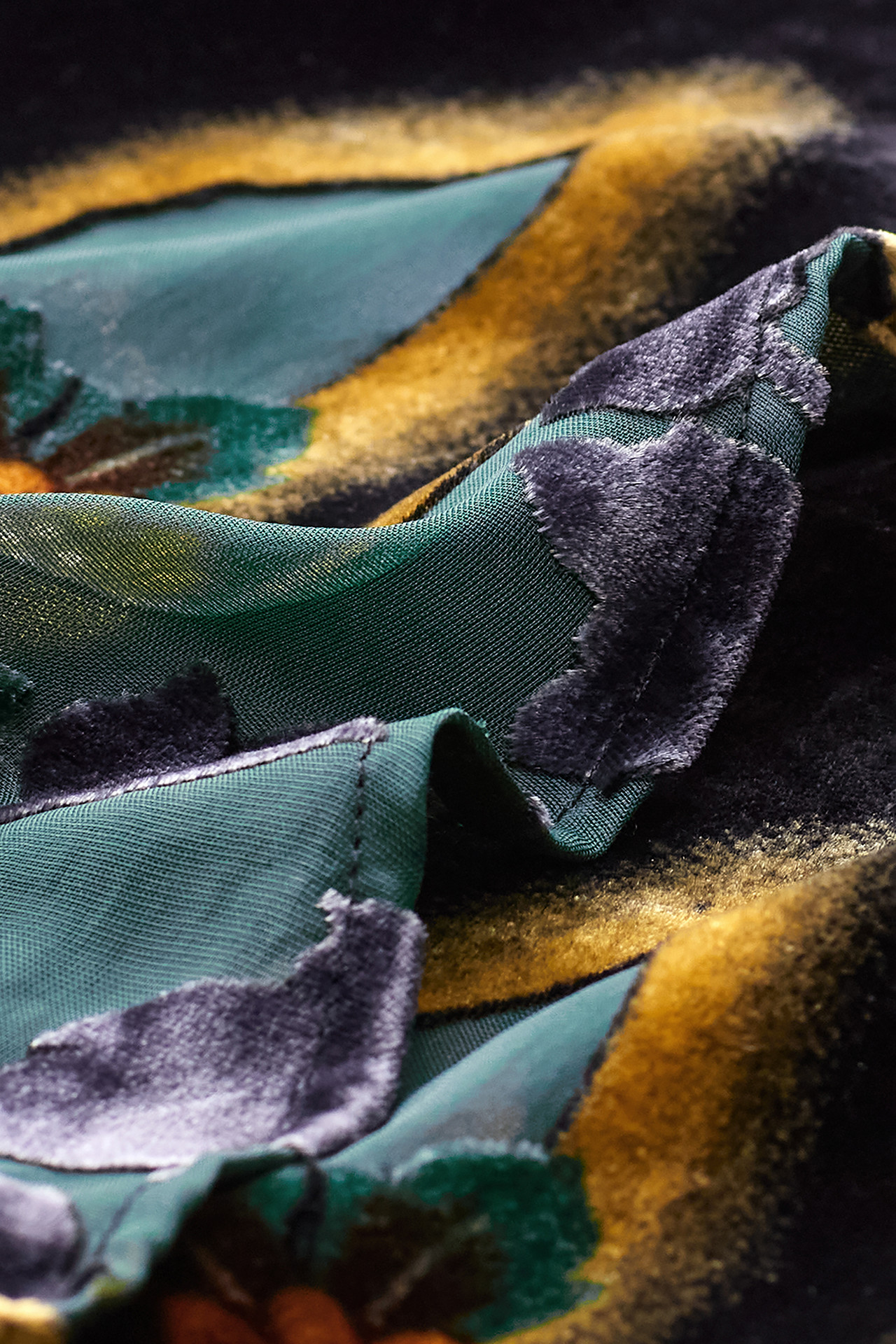 Aaliyah Floral Velvet Topper - Soft Surroundings Outlet