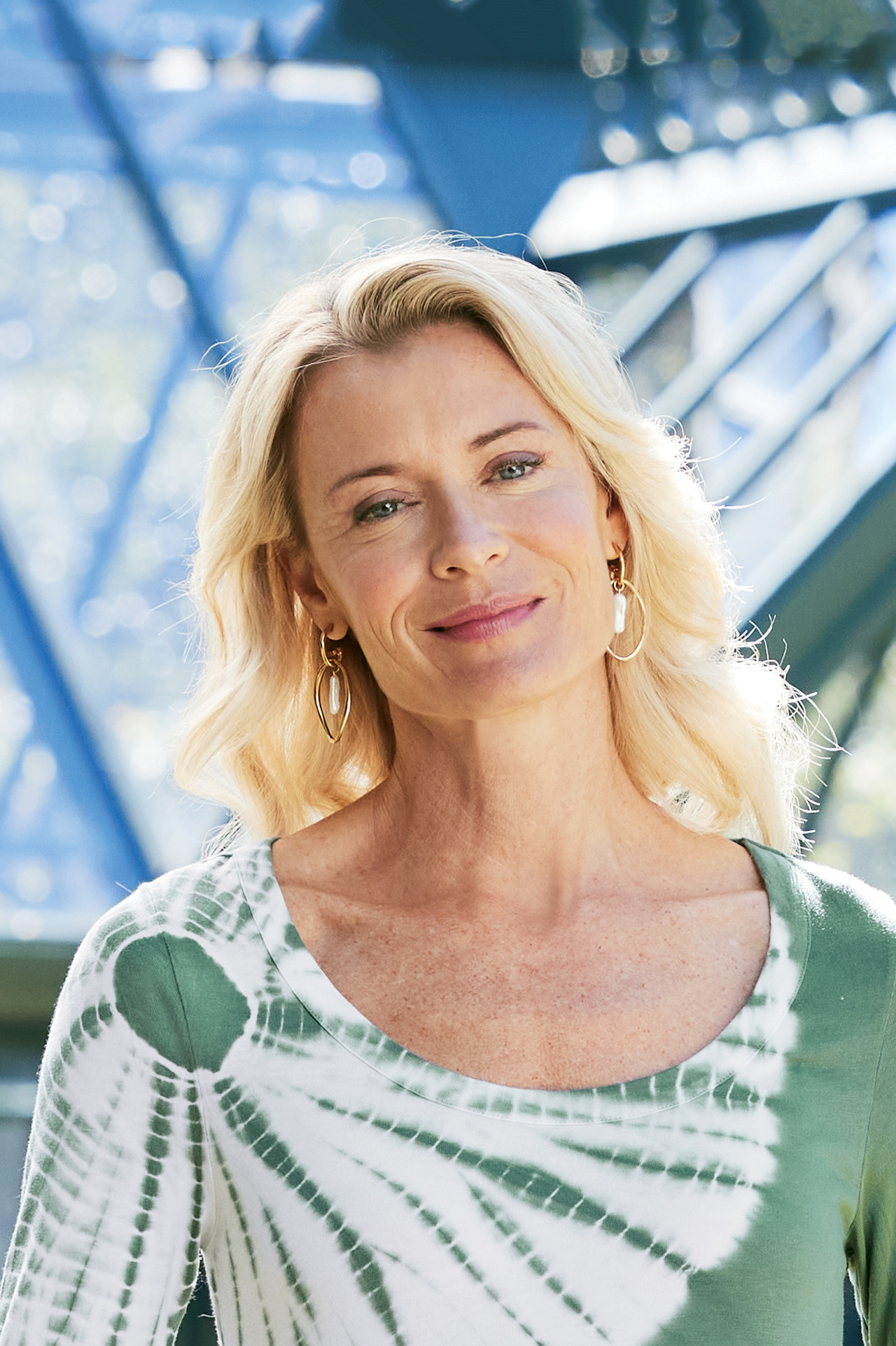 Dora Hoop Pearl Earring - Soft Surroundings Outlet