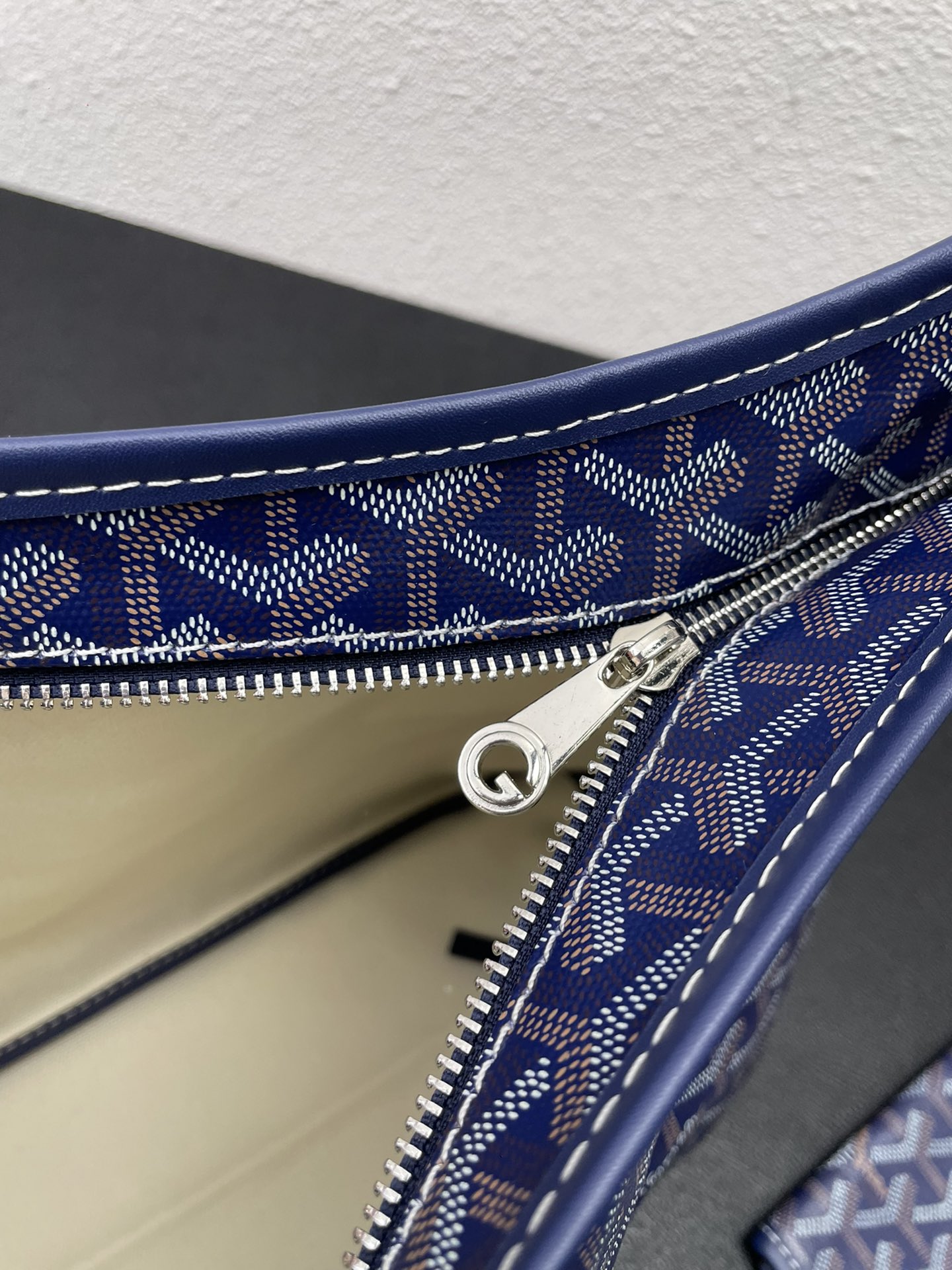 Original big brand luxury goods 1:1 high-end quality top qualityGoyard Underarm BagOriginal big brand luxury goods 1:1 high-end quality top original size copy