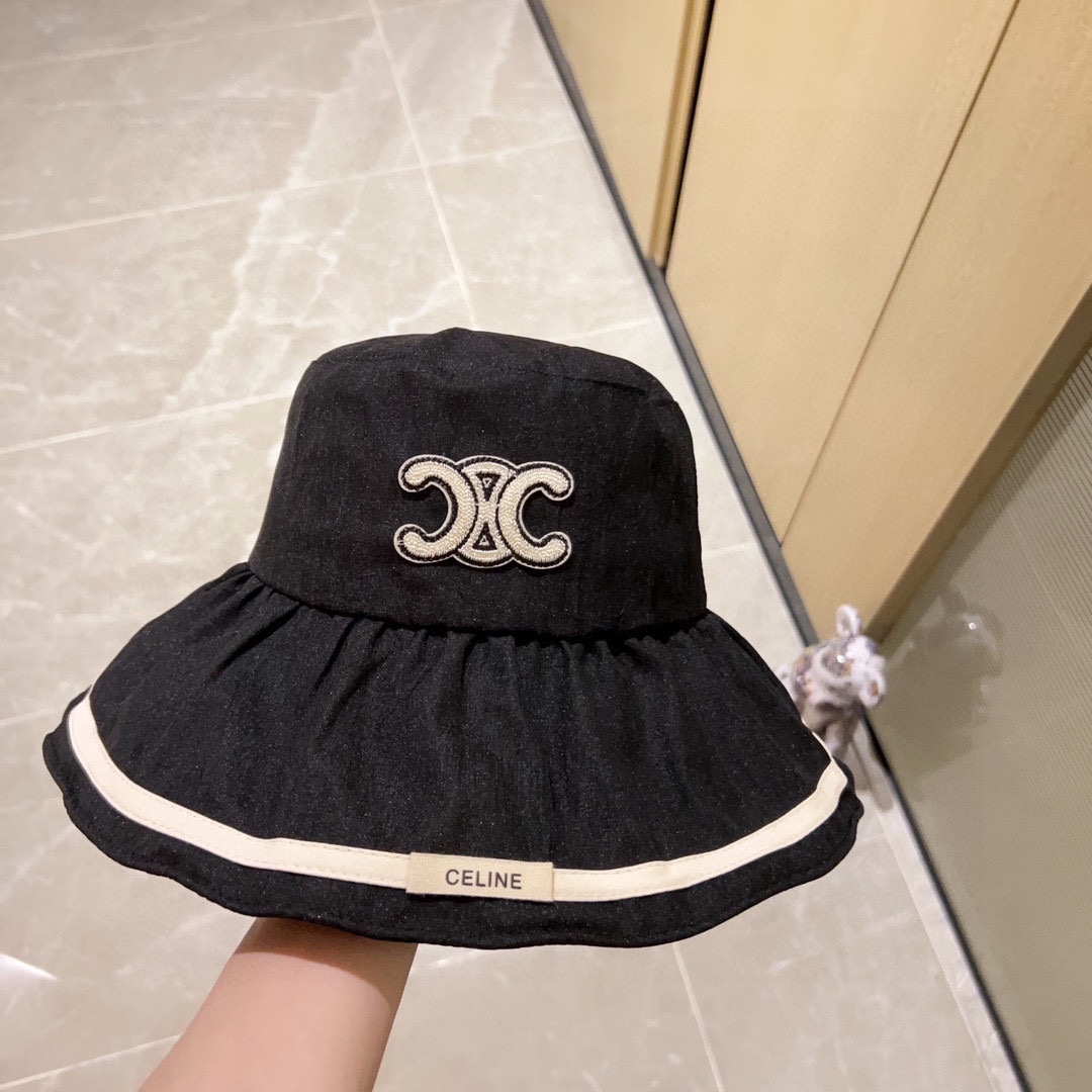 CELINE Small Fisherman Hat