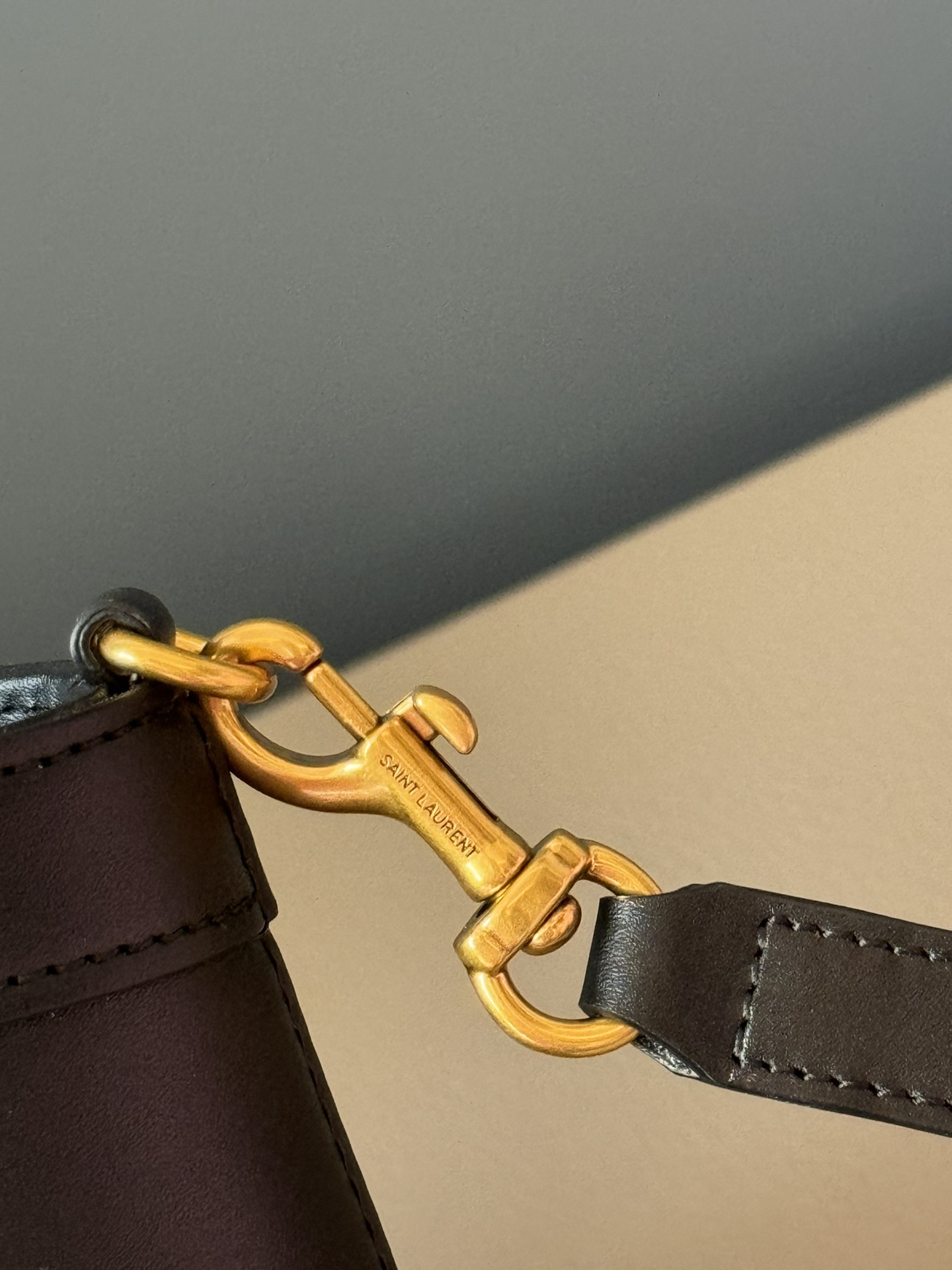 Saint Laurent Refined NEW SHAPE Leather Tote Bag