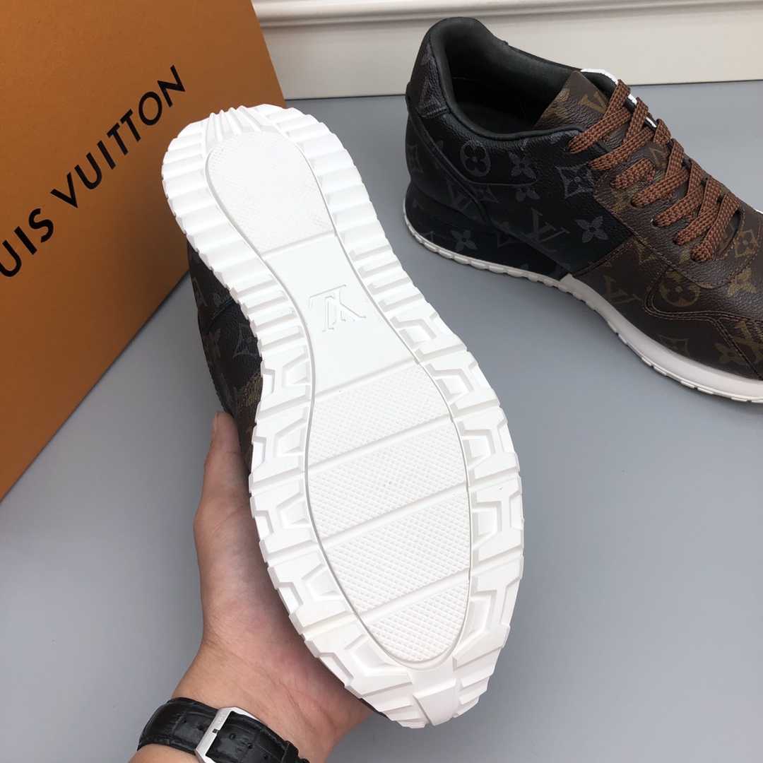 Louis Vuitton Fashionable Versatile Sneakers