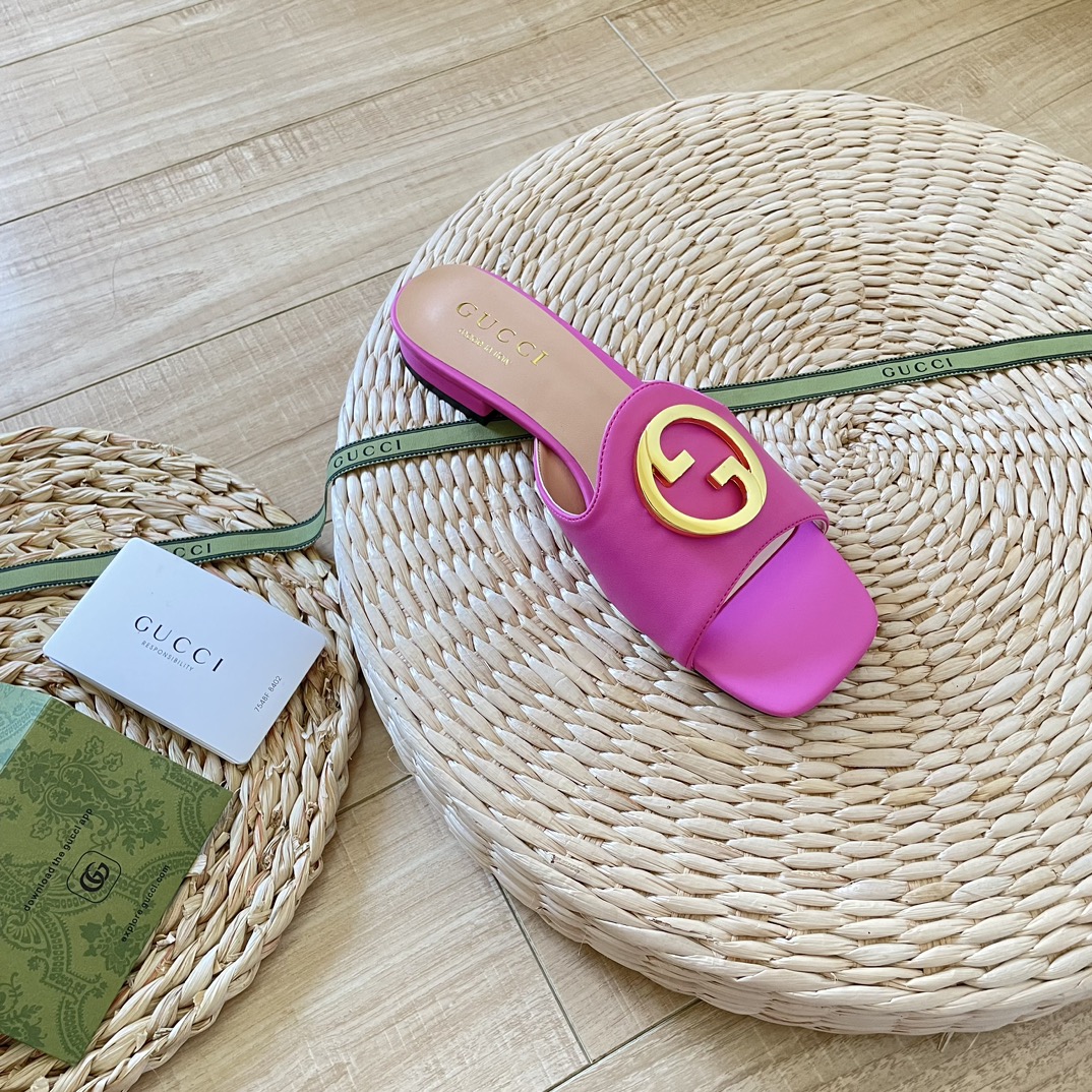 Gucci Square-Toe Leather Slippers