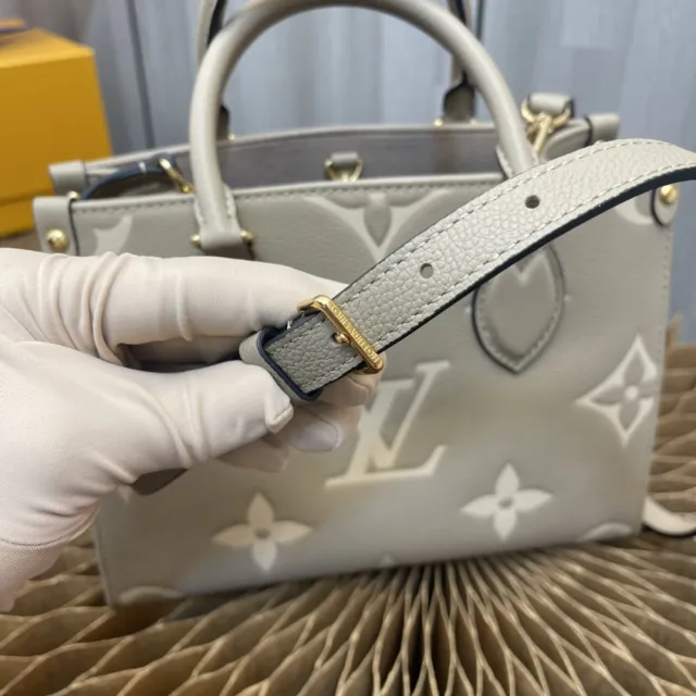 LV ONTHEGO BB Handbag