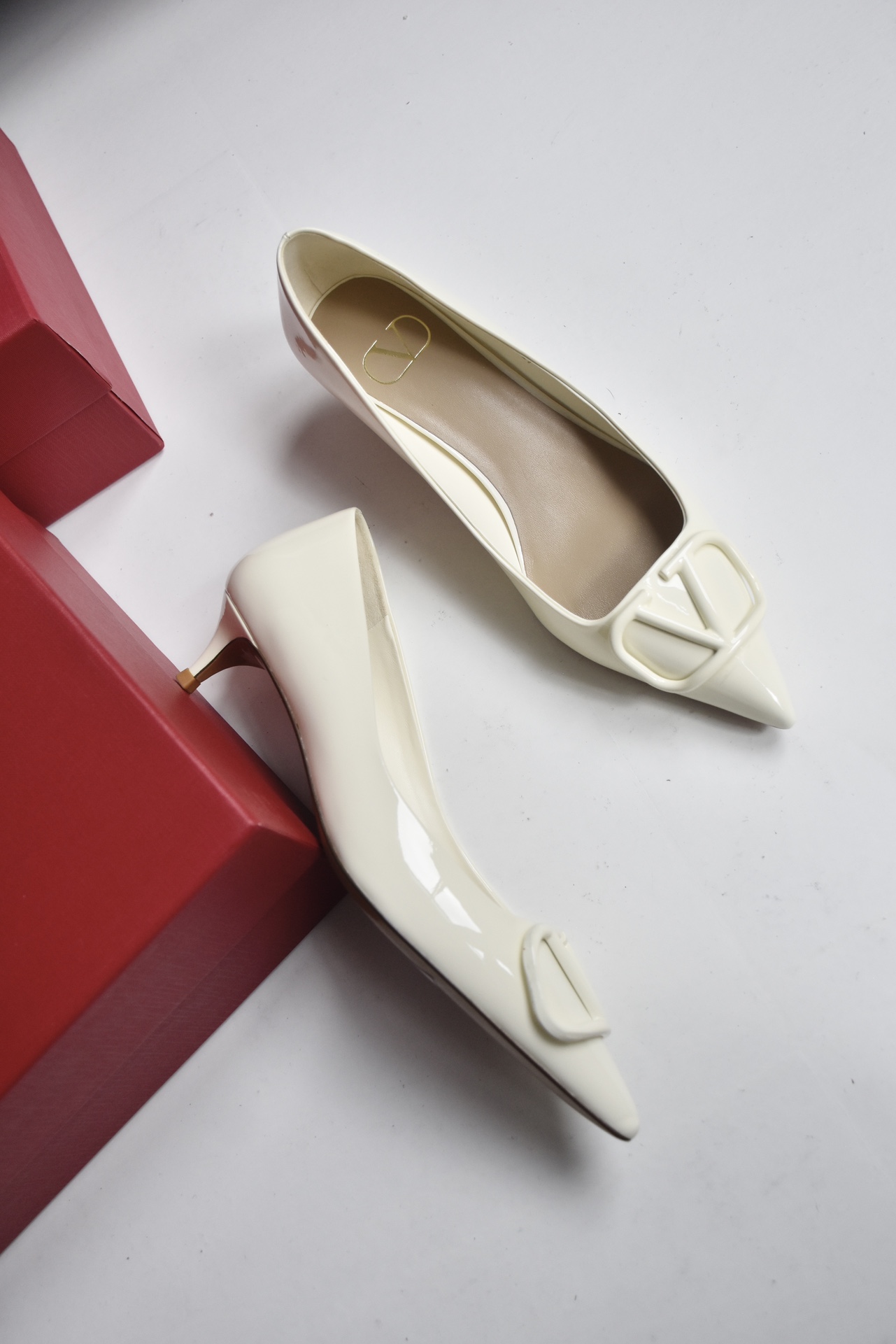 Valentino Classic Patent Leather High Heels (4cm/8 cm)