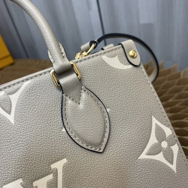 LV ONTHEGO BB Handbag