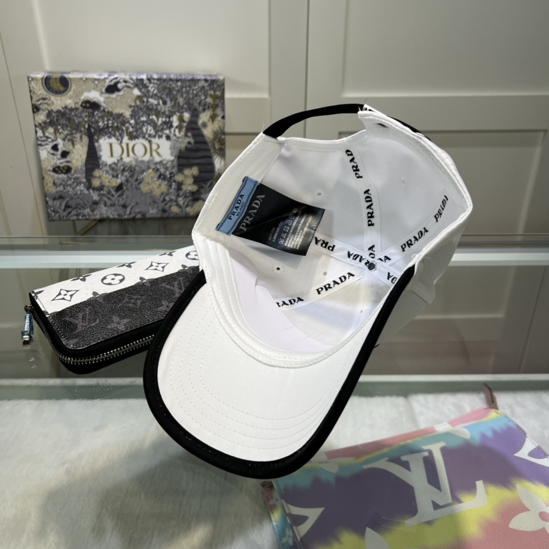 PRADA Cap