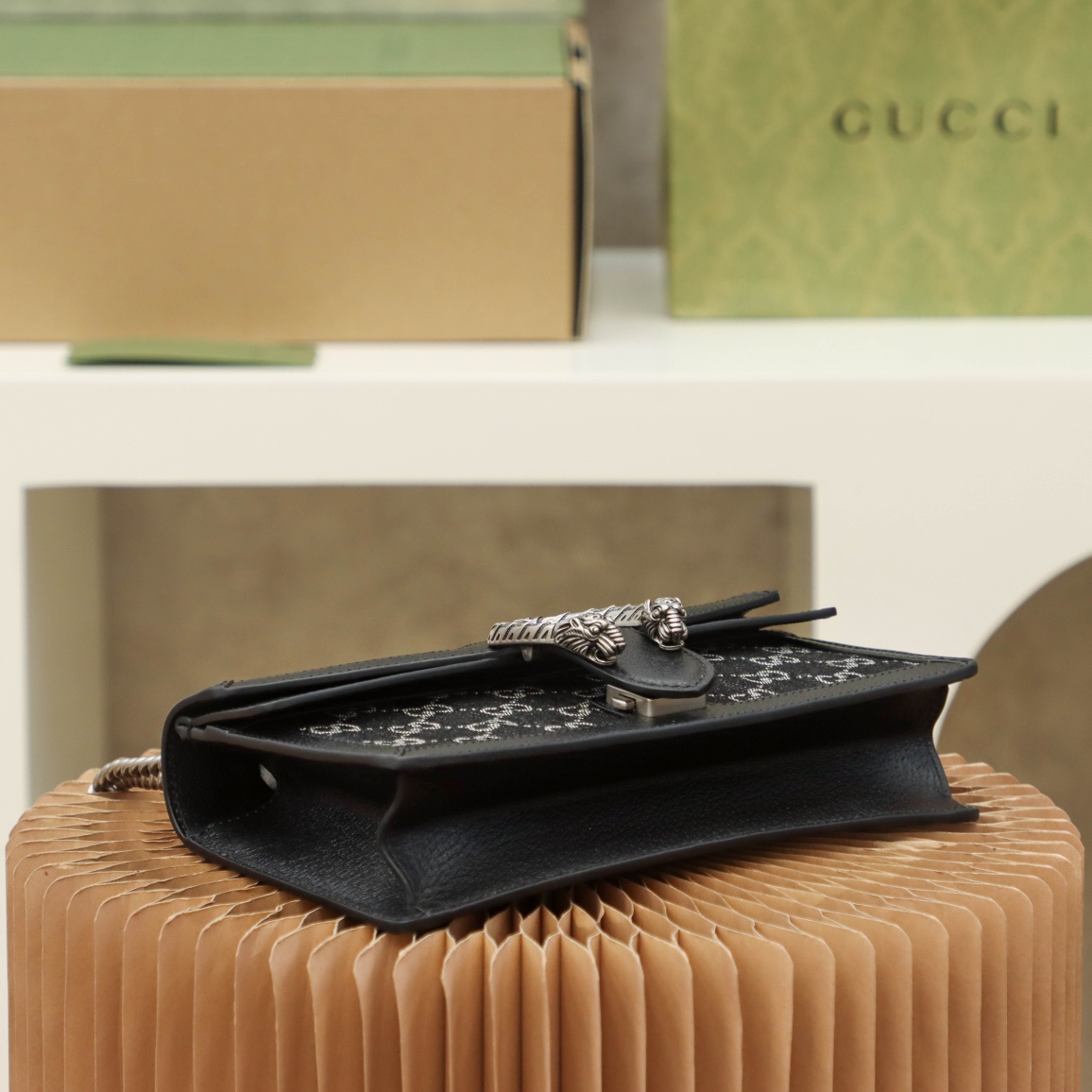 Gucci First-Layer Cowhide Crossbody/Shoulder Bag