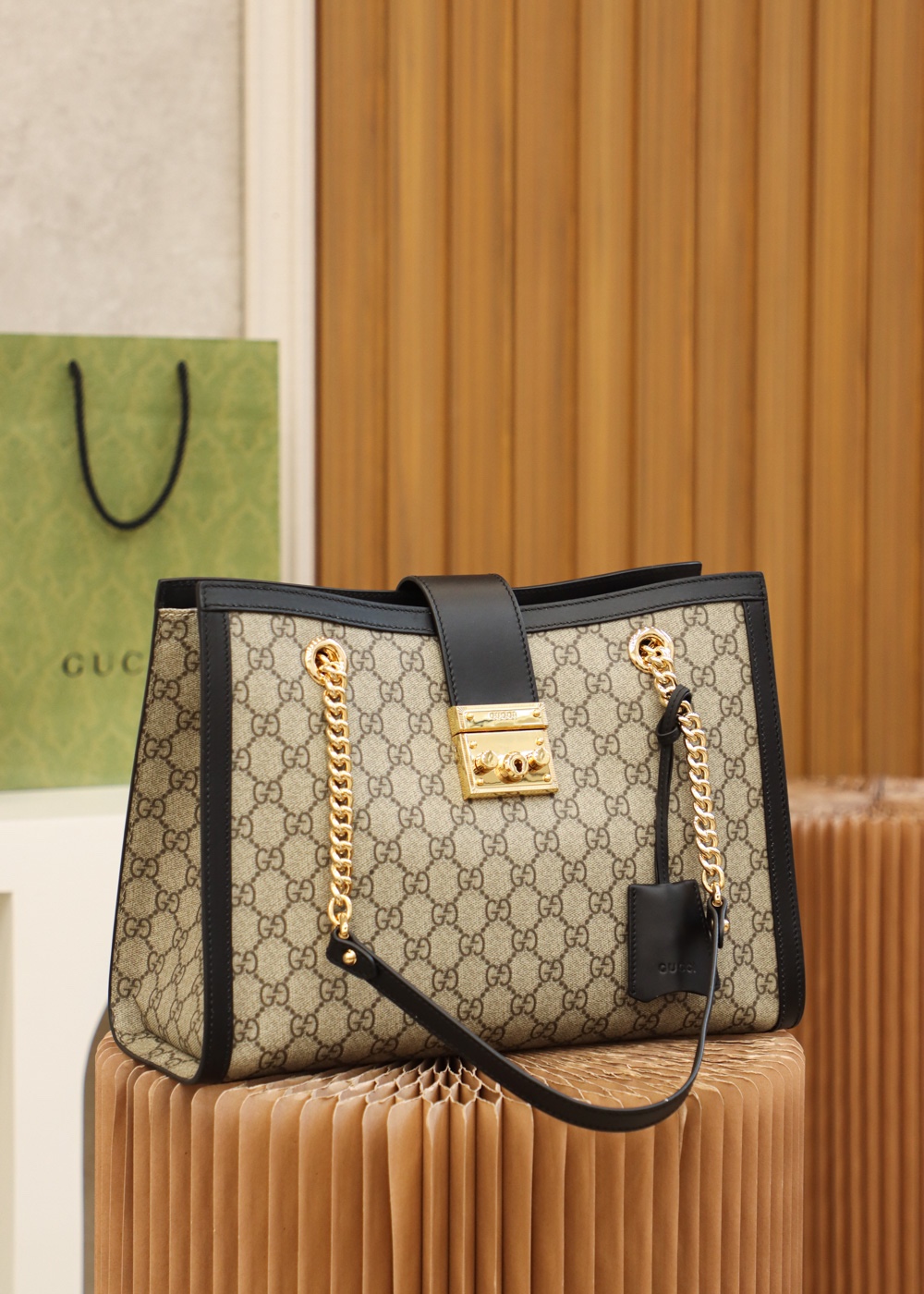 Gucci Classic Vintage-Inspired Leather Large Tote Bag