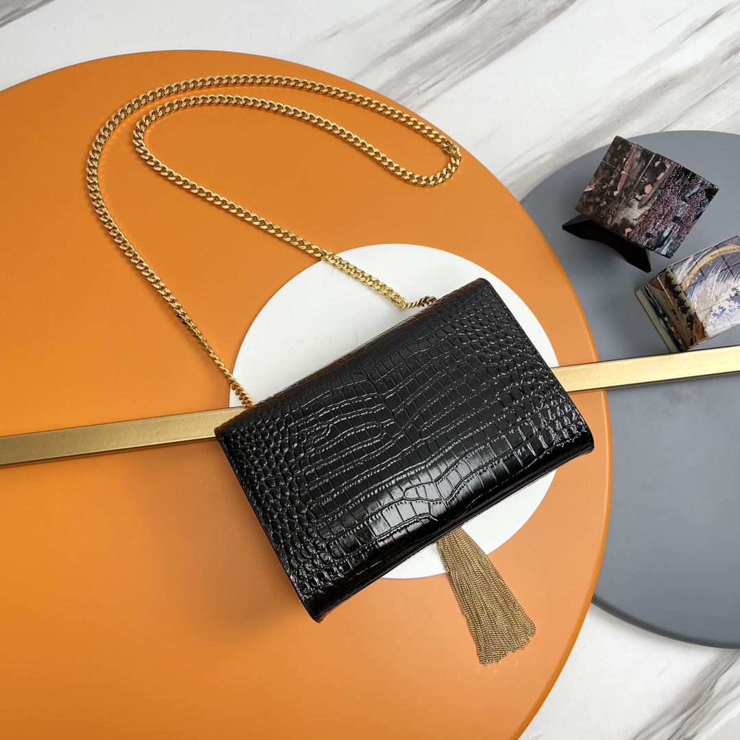 Saint Laurent Classic Chain Shoulder/Crossbody Bag for Women  in Black