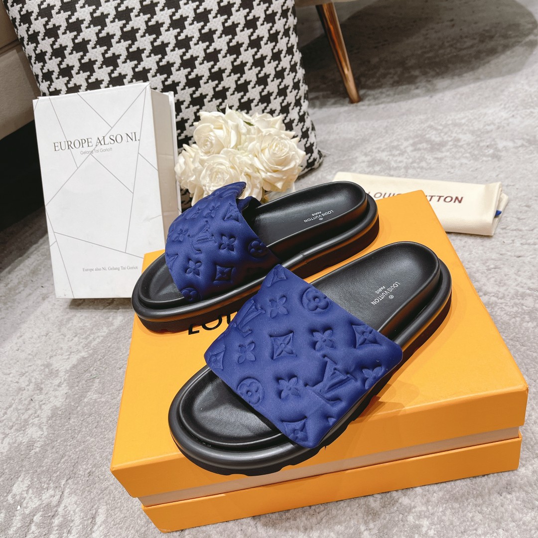 LV Fashionable Classic Versatile Leather Slippers