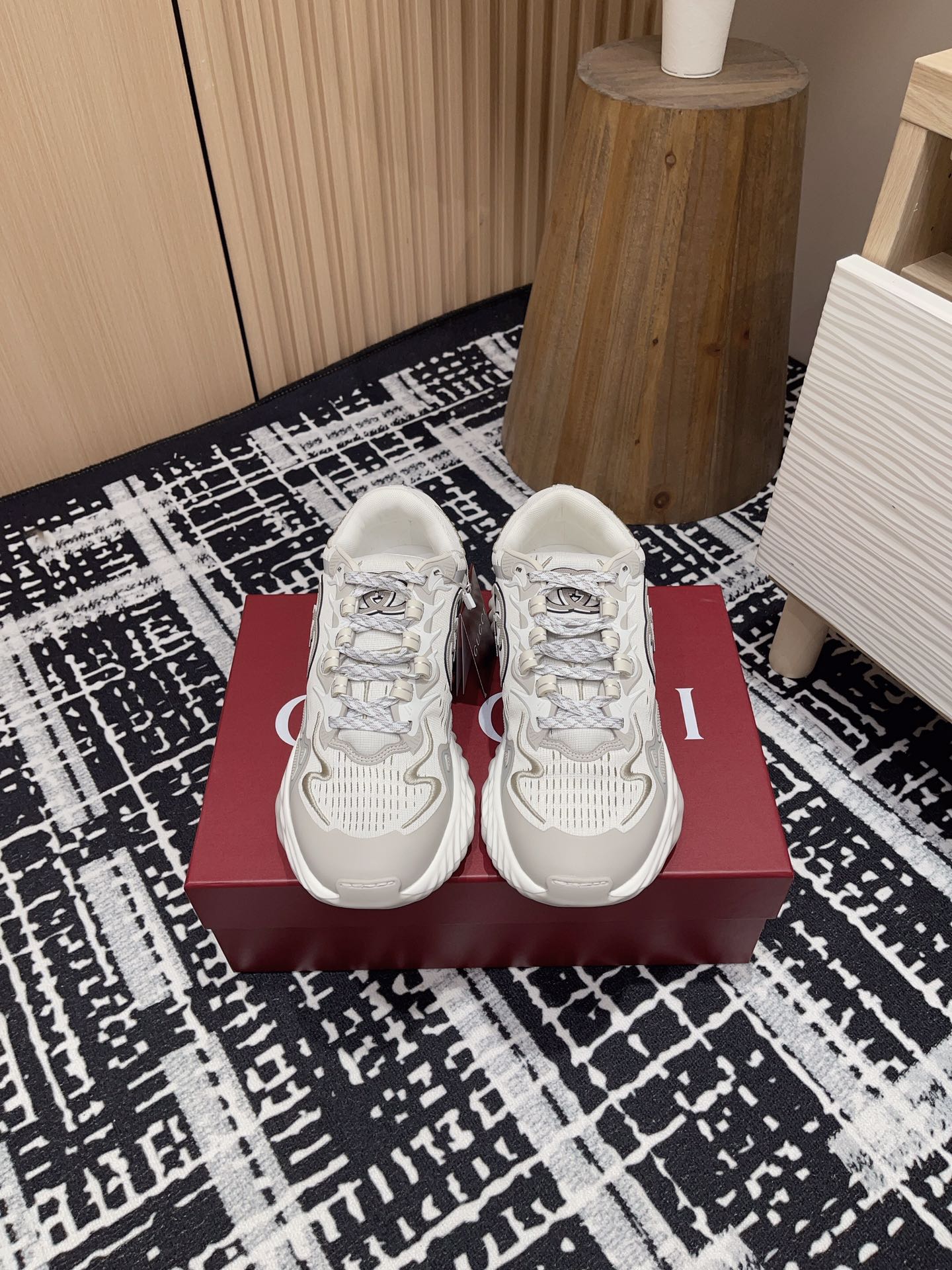 Gucci Ripple Sneakers