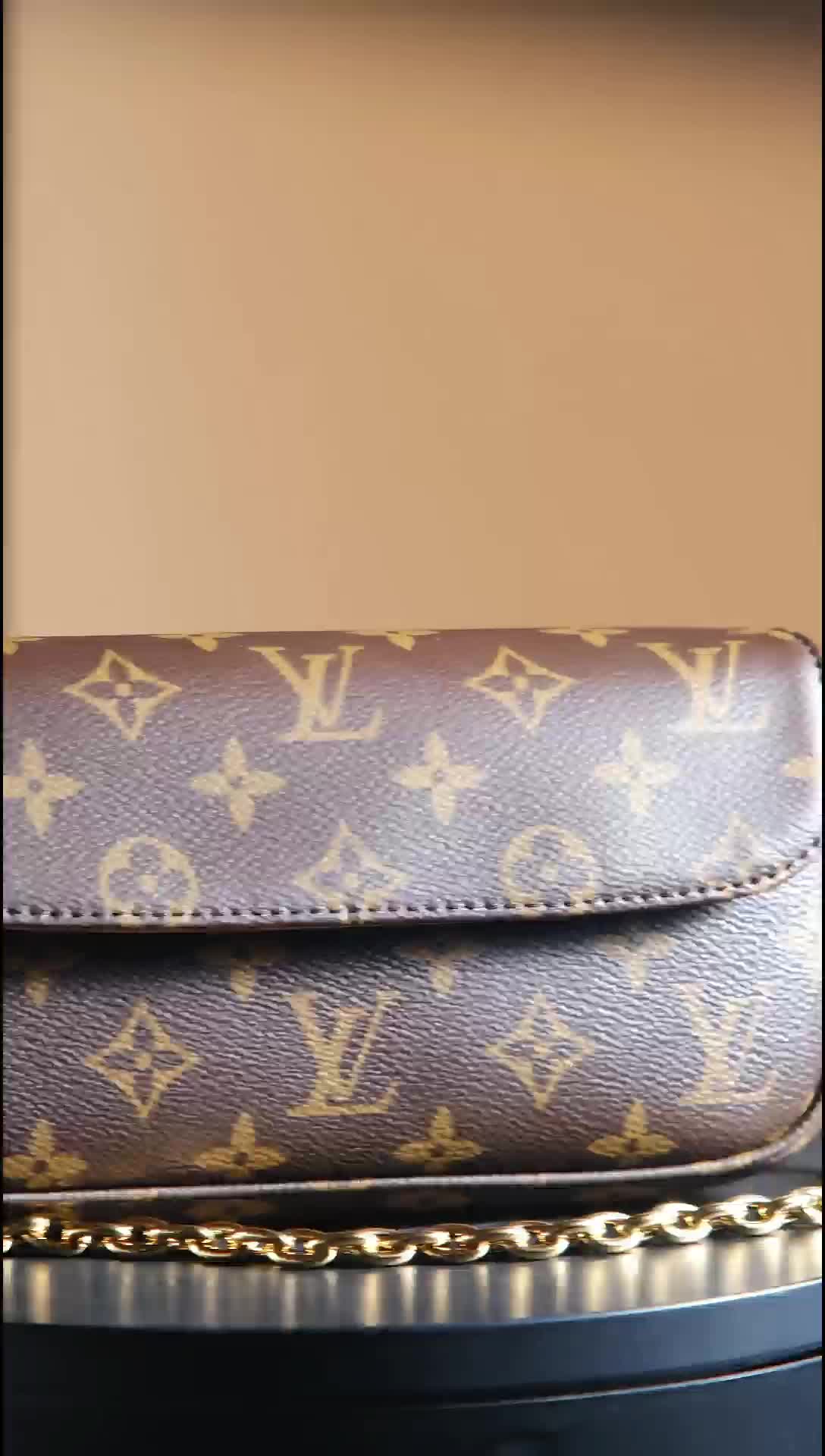 LV Chain Pattern Vintage Crossbody/Shoulder Bag