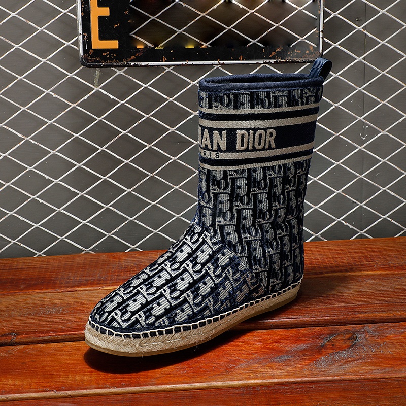 Dior Granville Snow Boots: The Hottest Winter Trend