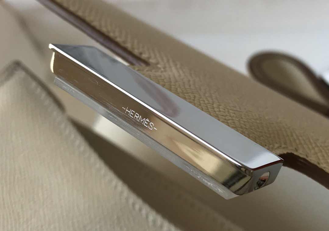 Hermès Constance Bag