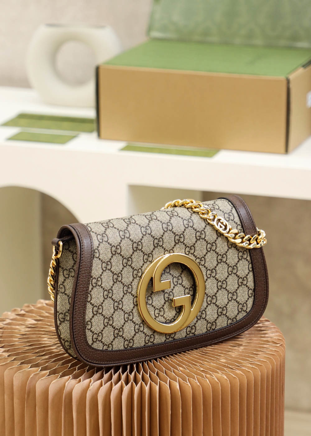 Gucci Classic Rich-Tone Leather Crossbody/Shoulder Bag