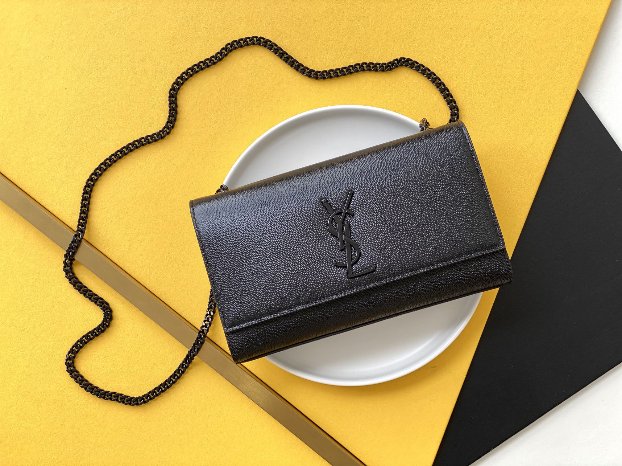 Saint Laurent Classic Chain Shoulder/Crossbody Bag for Women  in Black