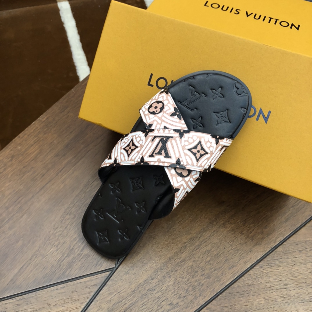 LV Fashionable Classic Versatile Leather Slippers
