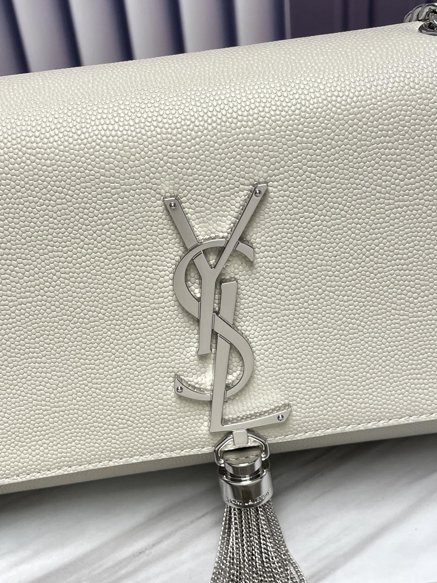 Saint Laurent Classic Chain Shoulder/Crossbody Bag in White for Women