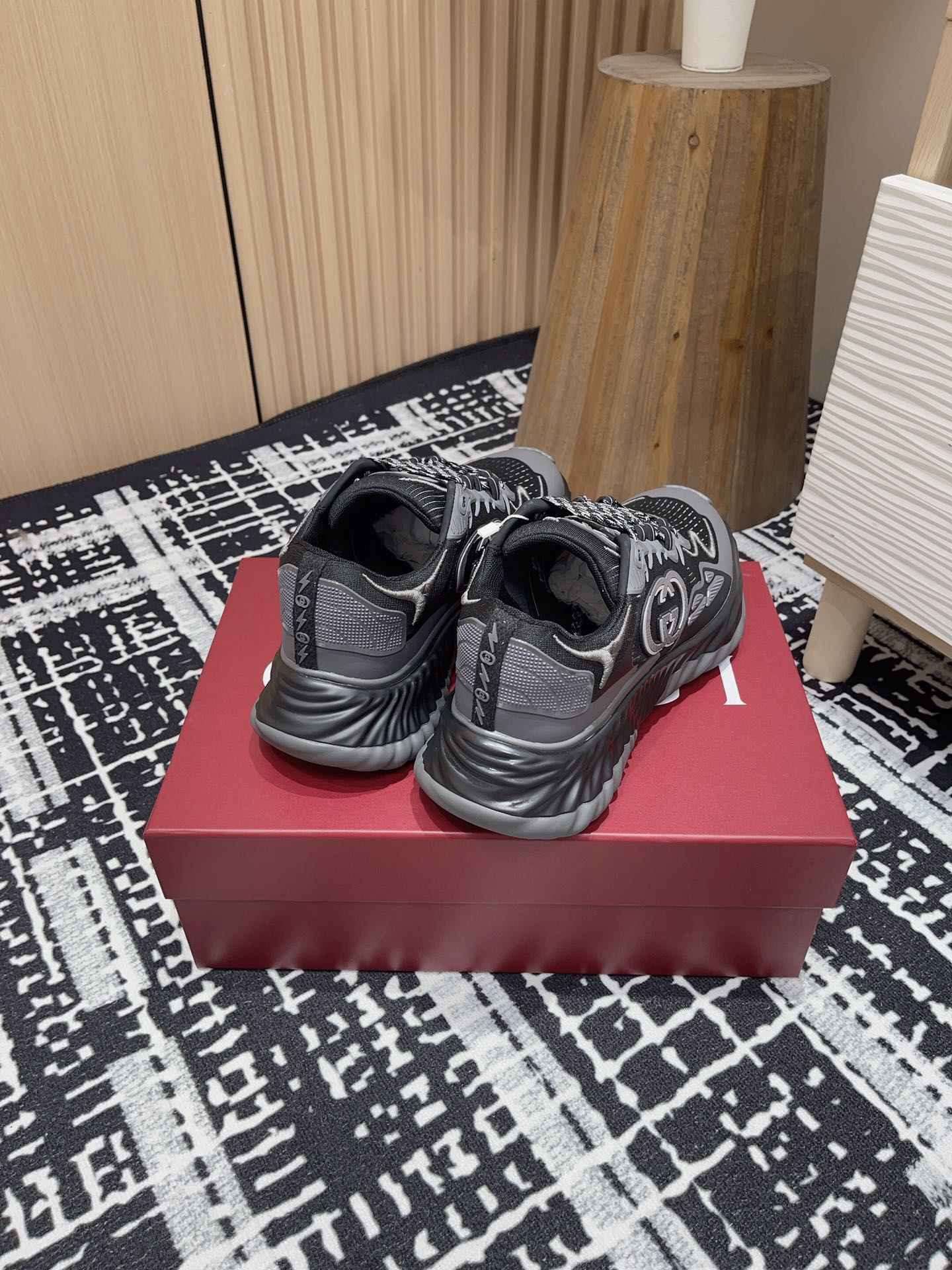 Gucci Ripple Sneakers