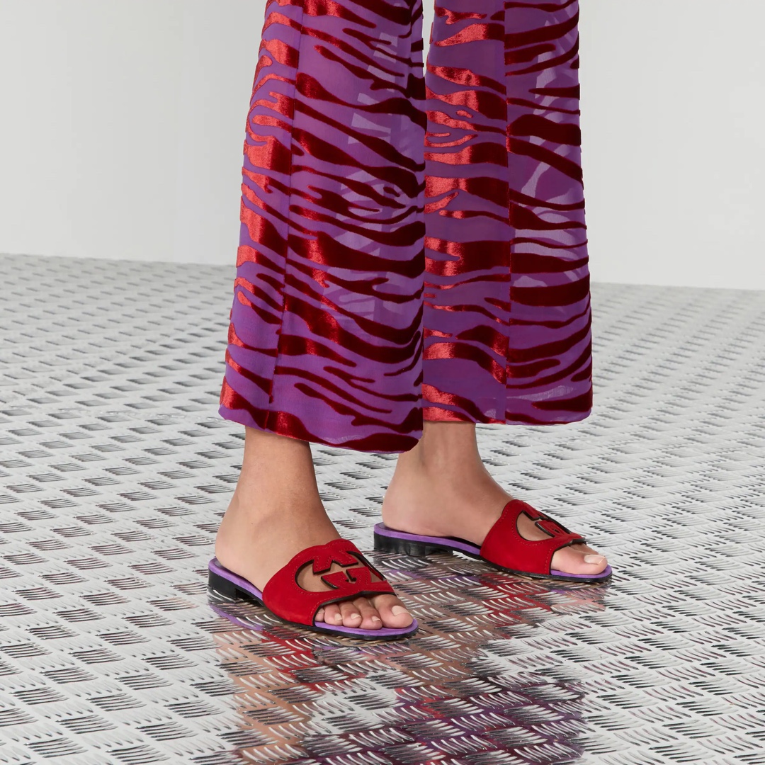 Gucci Casual Flip Flops & Beach Shoes