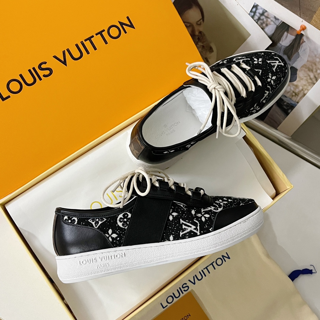 Louis Vuitton Versatile Laced Casual Shoes