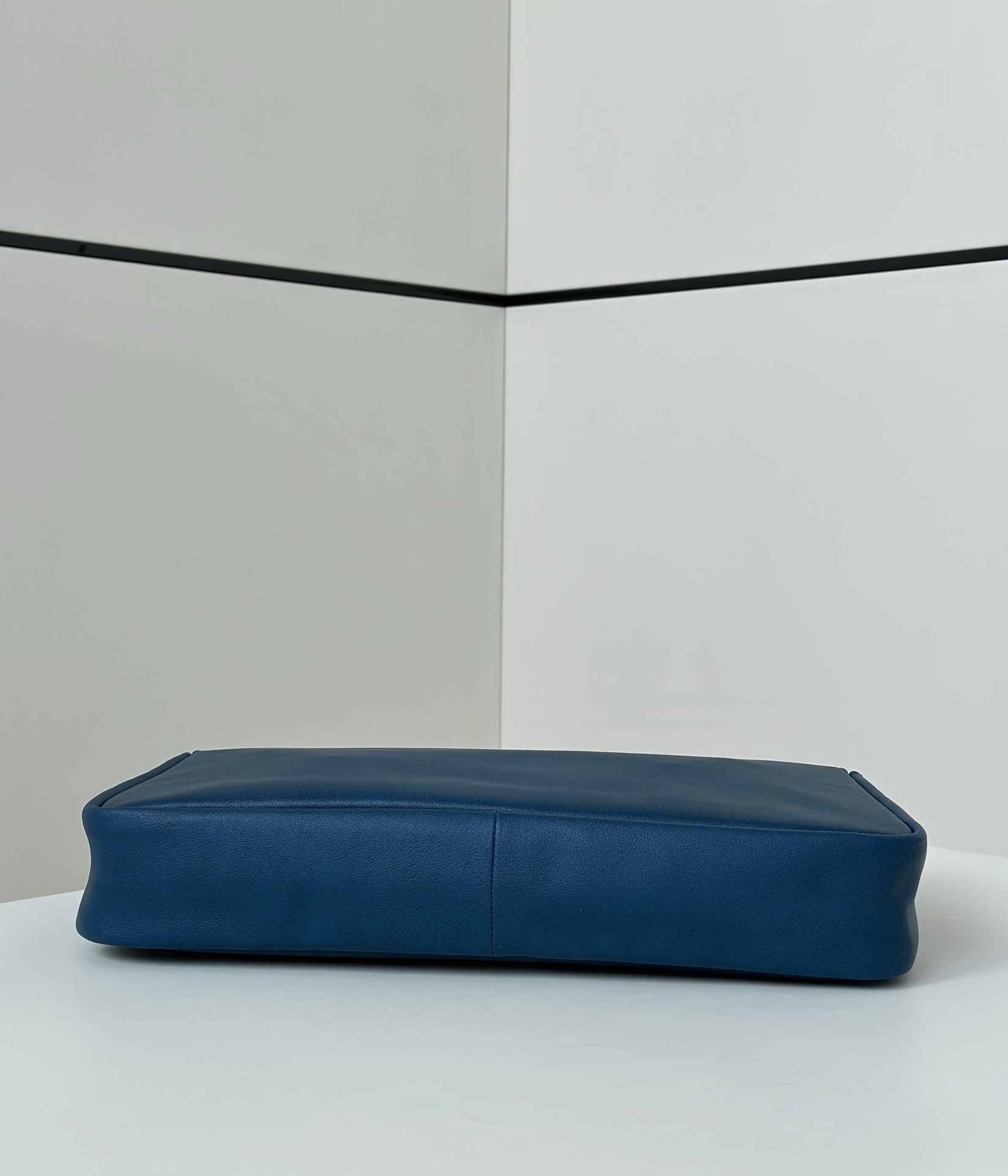 Fendi Baguette Large Chain Handbag