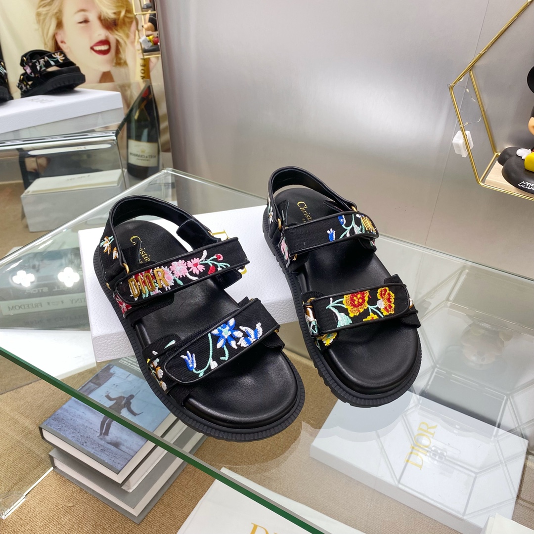Dior Act Black sandals