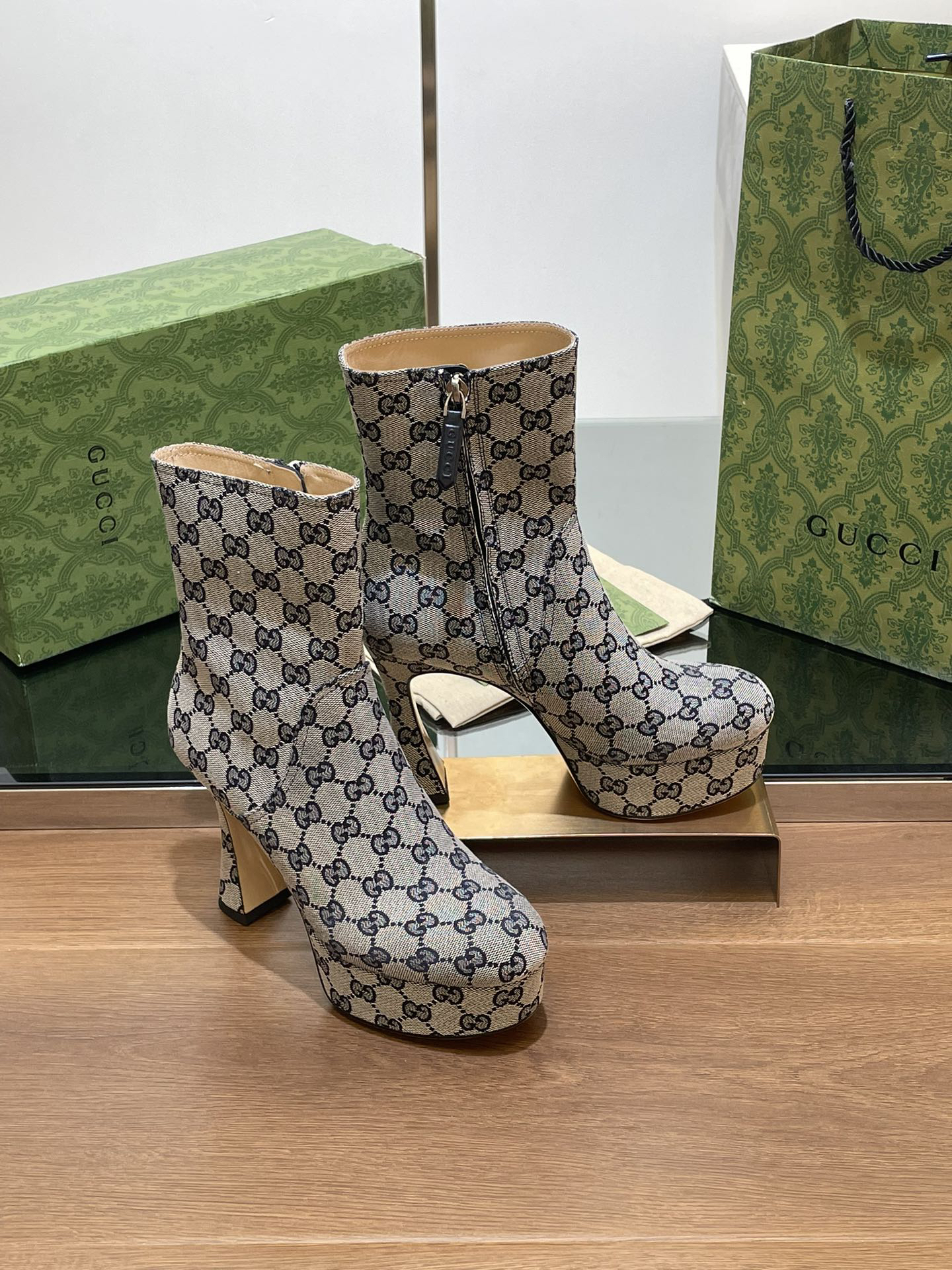 Gucci High-Heel Thick-Soled Platform Waterproof Boots