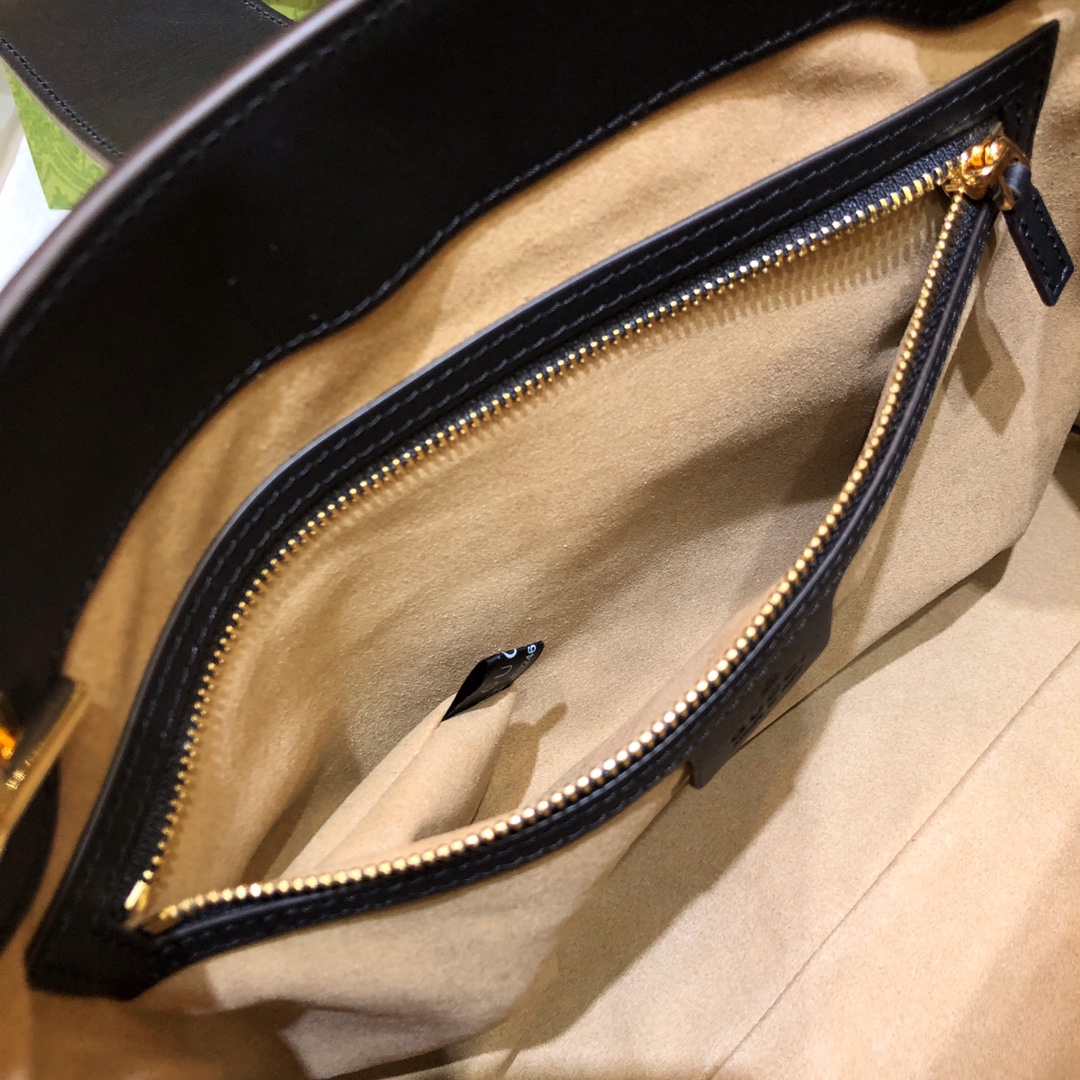 Gucci Classic Vintage-Inspired Leather Large Tote Bag