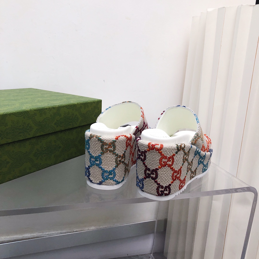 Gucci Thick-Soled Platform Slippers