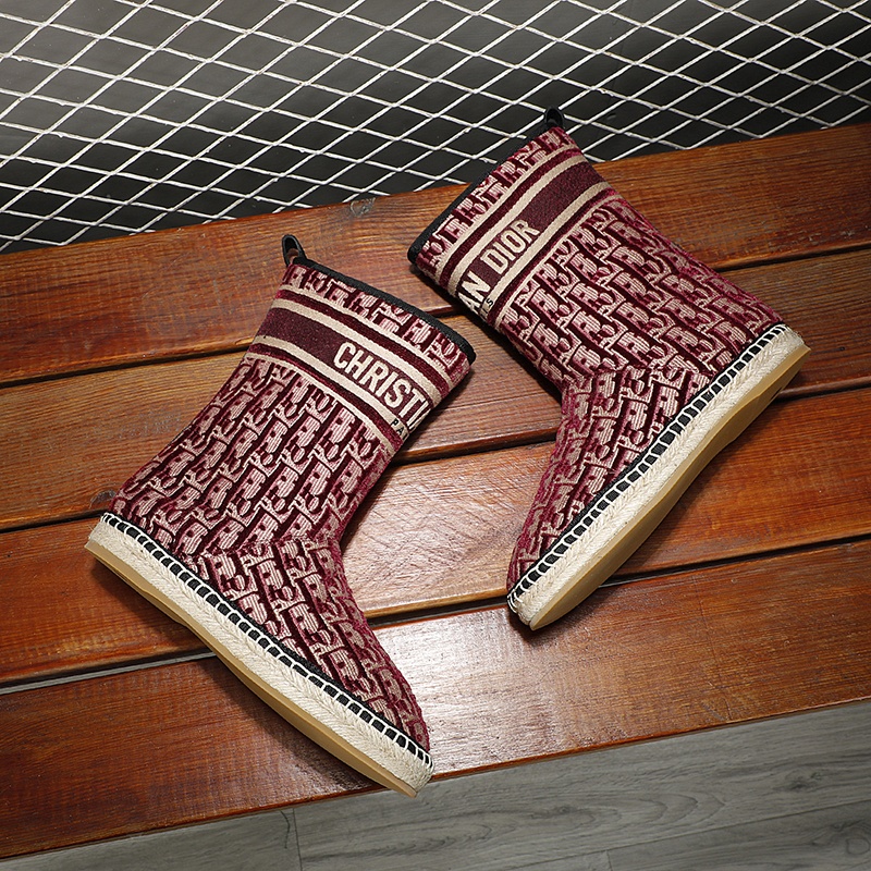 Dior Granville Snow Boots: The Hottest Winter Trend