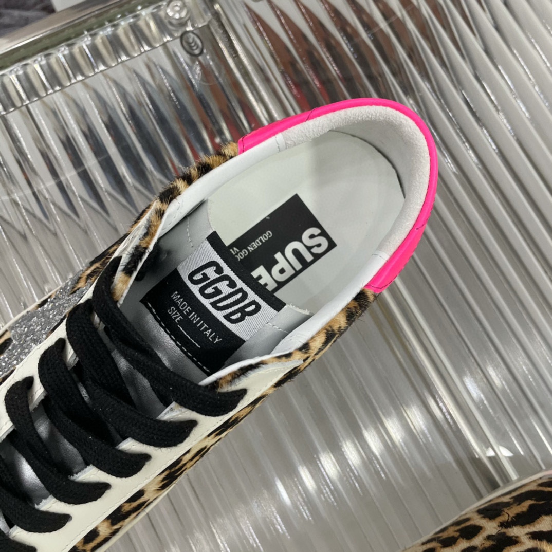 GGDB-SUPER STAR Graffiti Sneakers