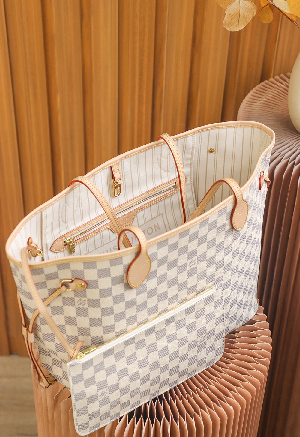 Louis Vuitton Versatile Leather Tote Bag