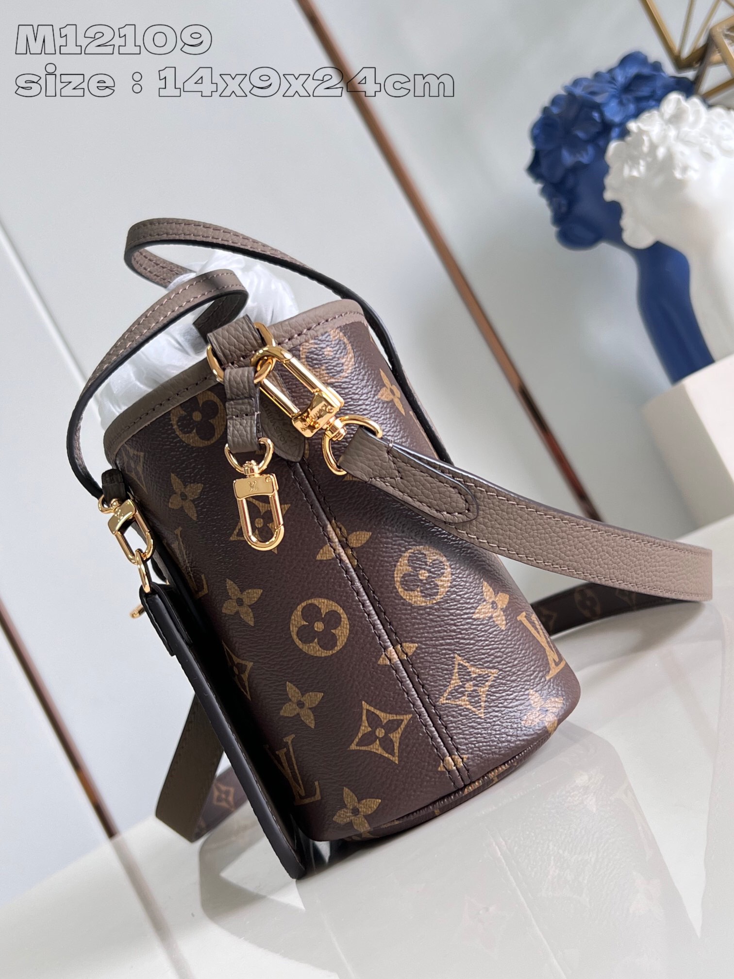 Louis Vuitton NEVERFULL INSIDE OUT Tote Bag