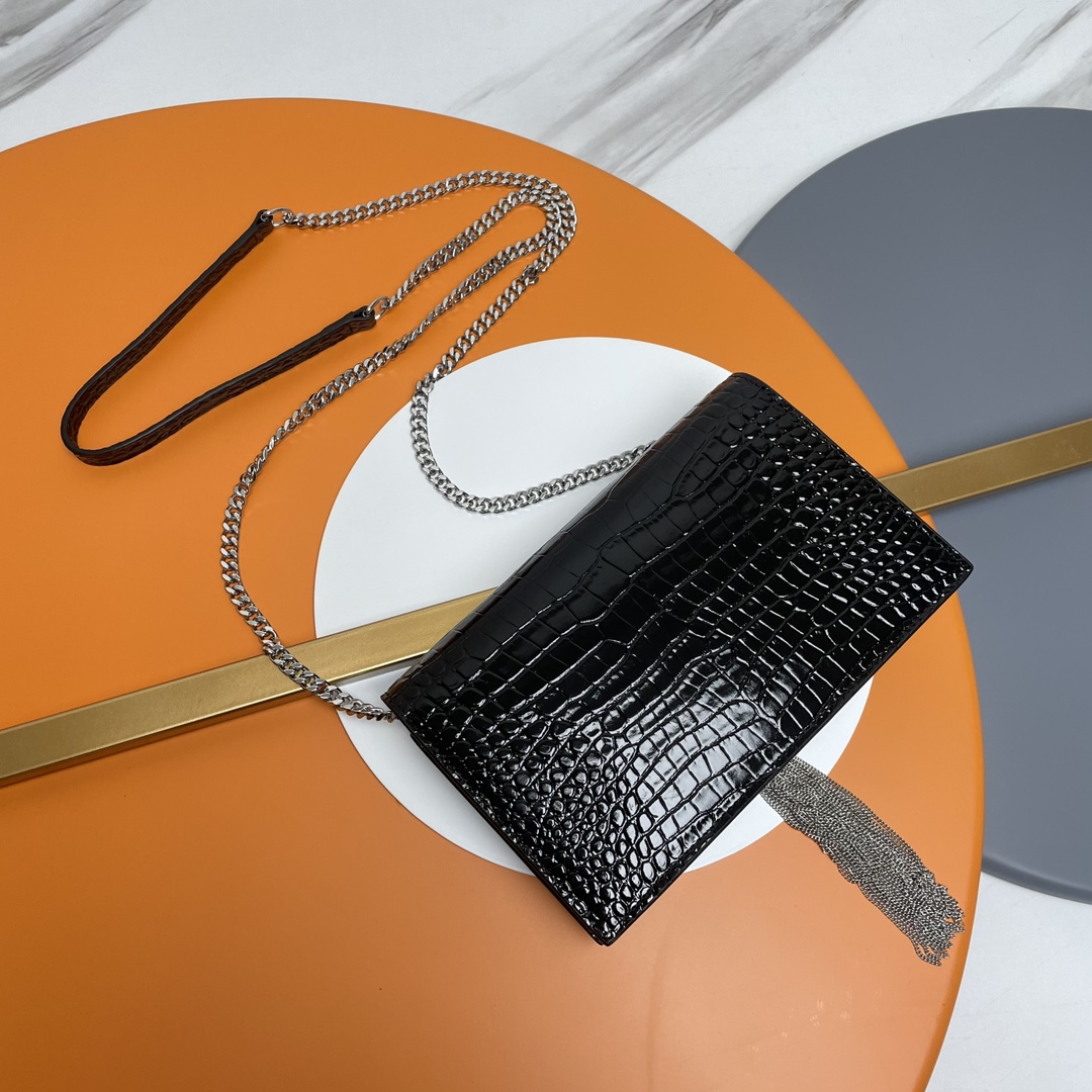 Saint Laurent Classic Chain Shoulder/Crossbody Bag for Women  in Black