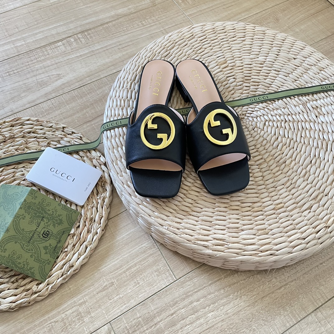 GUCCIOriginal big brand luxury goods 1:1 high-end quality top qualityGucci new buckle round G slippers/sandals