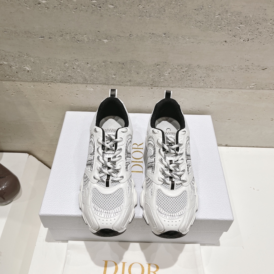 Dior Chrono: The New Casual Running Sneaker