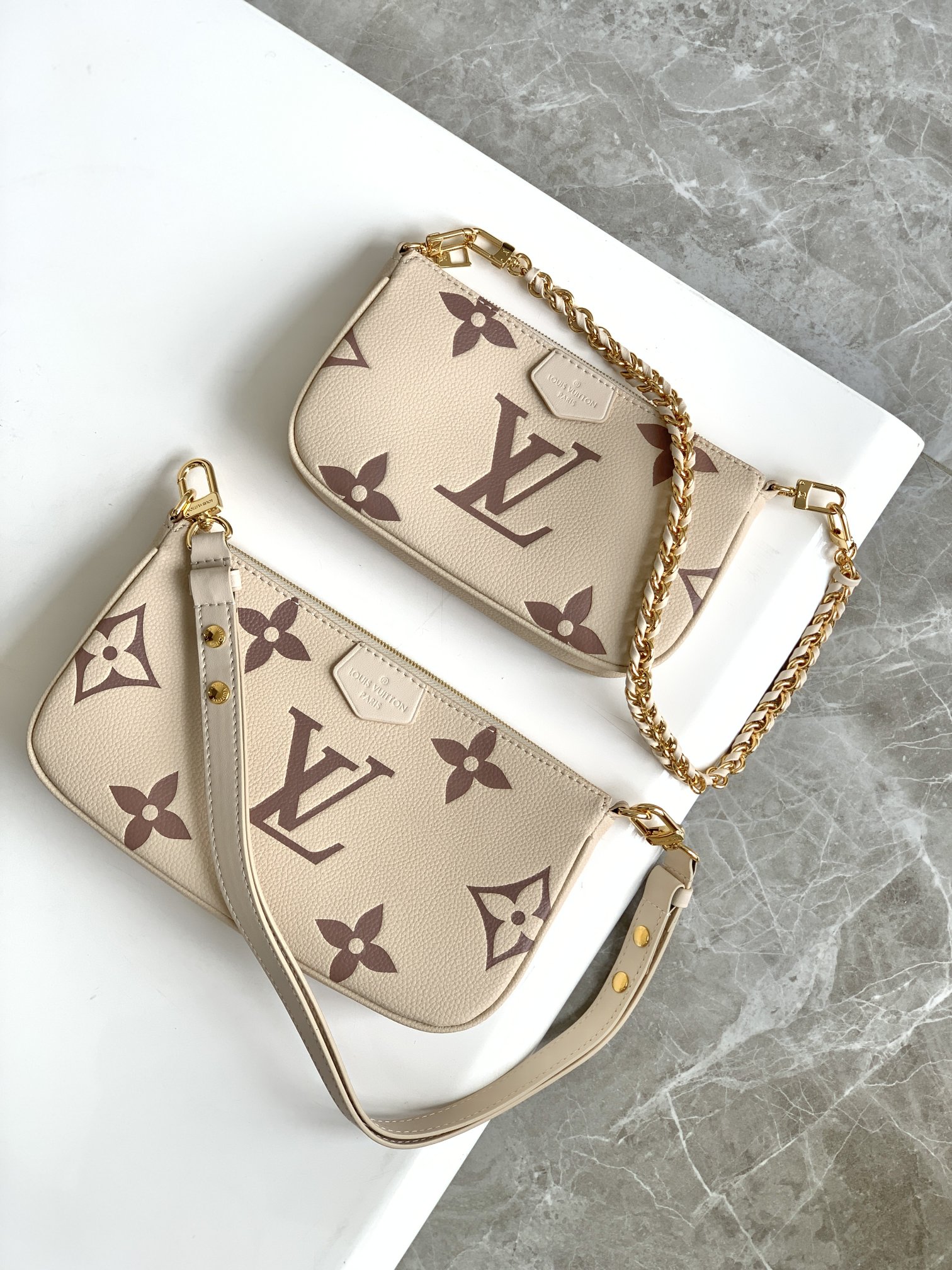 Louis Vuitton Classic Vintage-Inspired Crossbody/Shoulder Bag