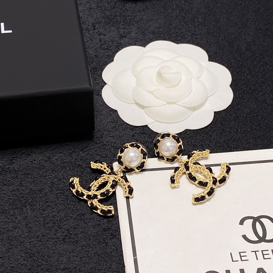 Chanel Classic Elegance Earrings