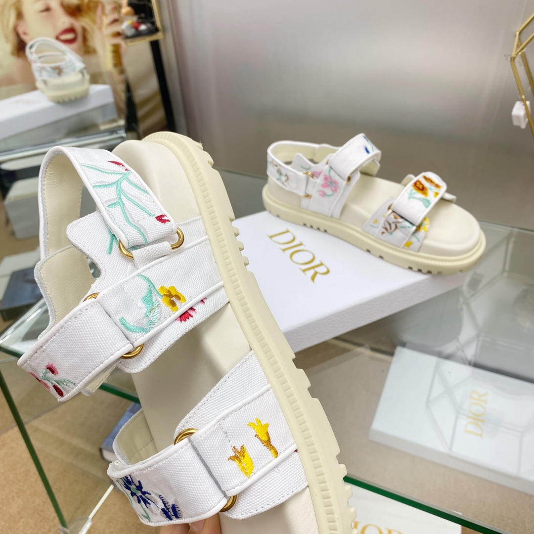 Dior Act sandals