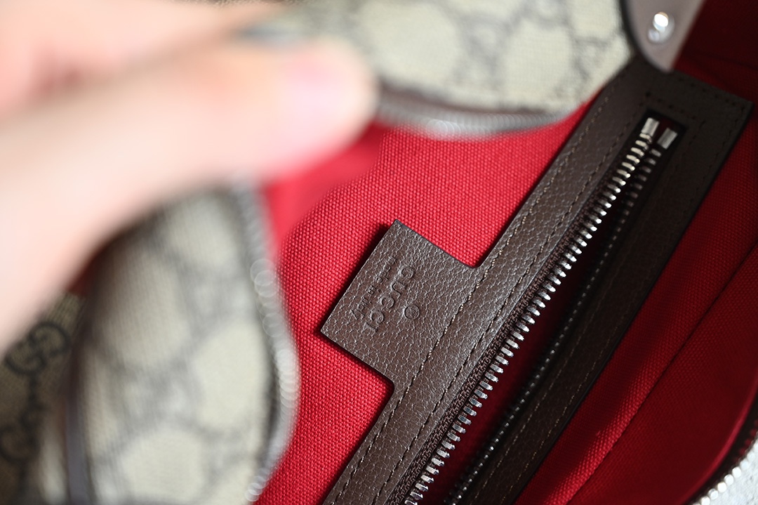 Gucci Vintage Wealthy Square Bag