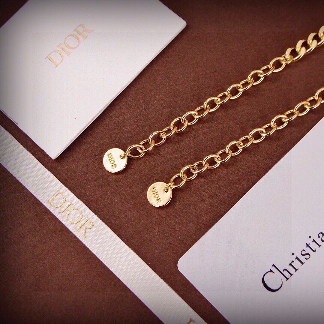 CHRISTIAN DIOR Pearl & Gold Necklace