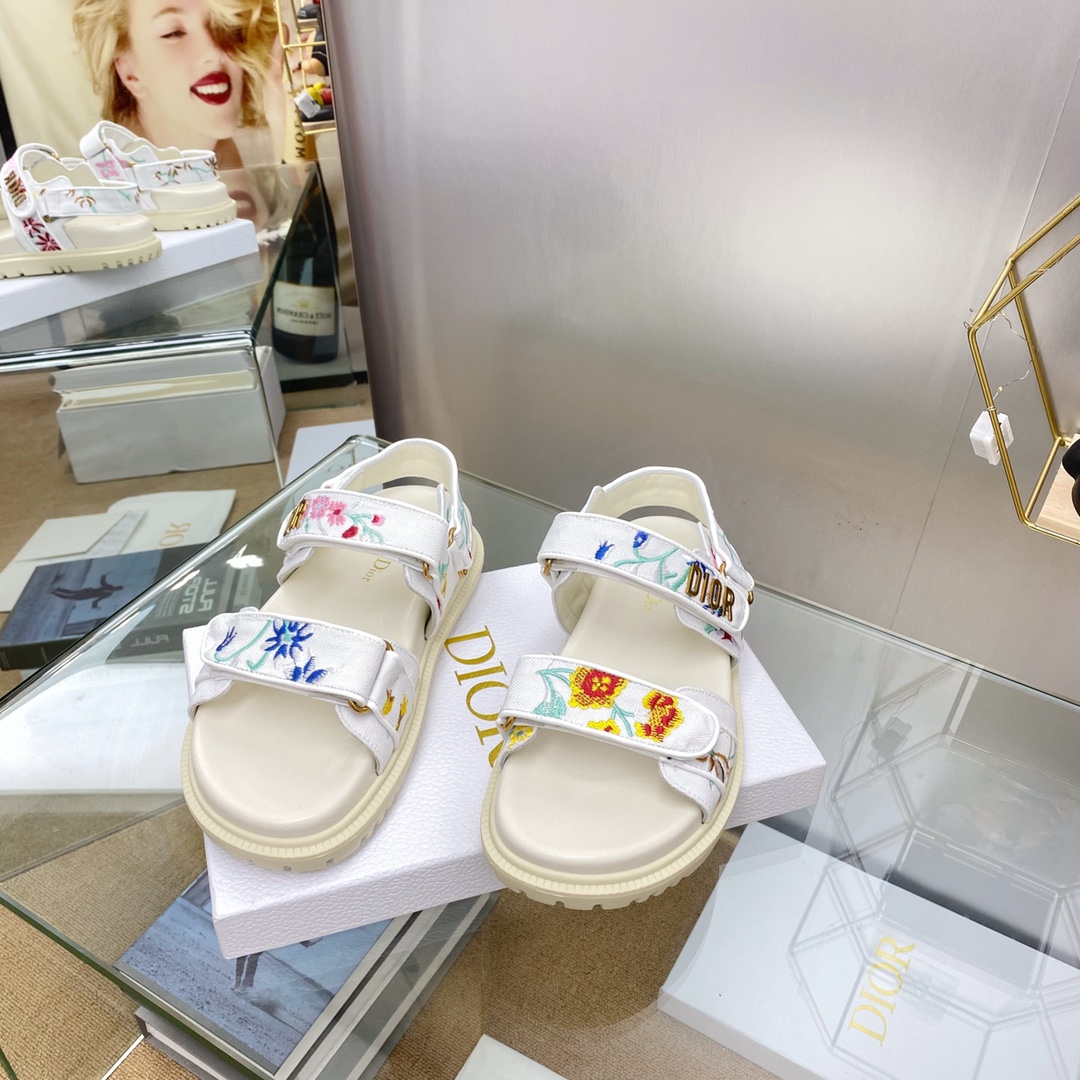 Dior Act sandals
